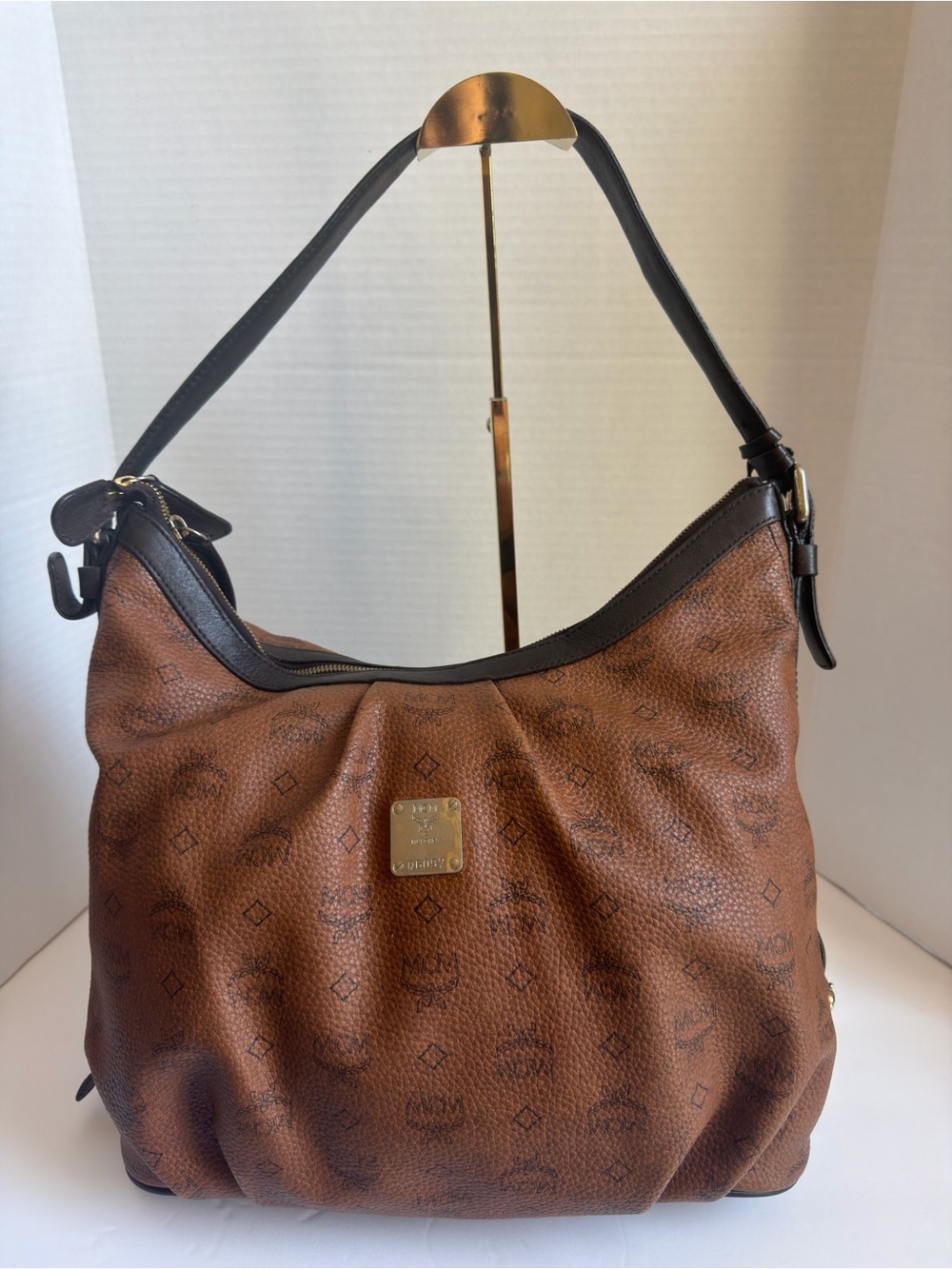 MCM Chocolate Hobo shoulder Bag - XL